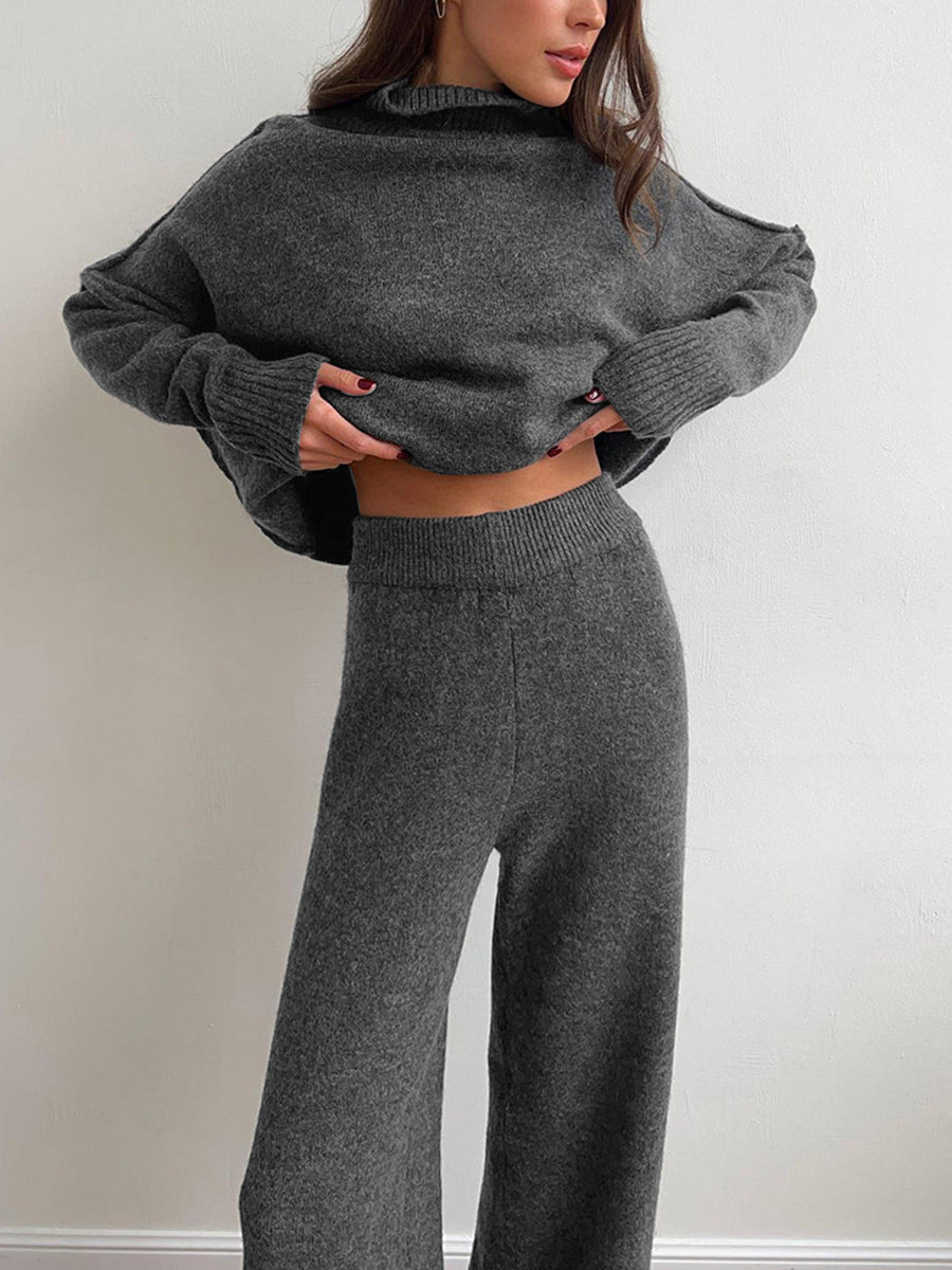 Women's Turtleneck Knit Set with Wide-Leg Pants and Ribbed Cuffs