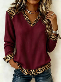 Wrenova Women's Print Knit Top in Dark Green