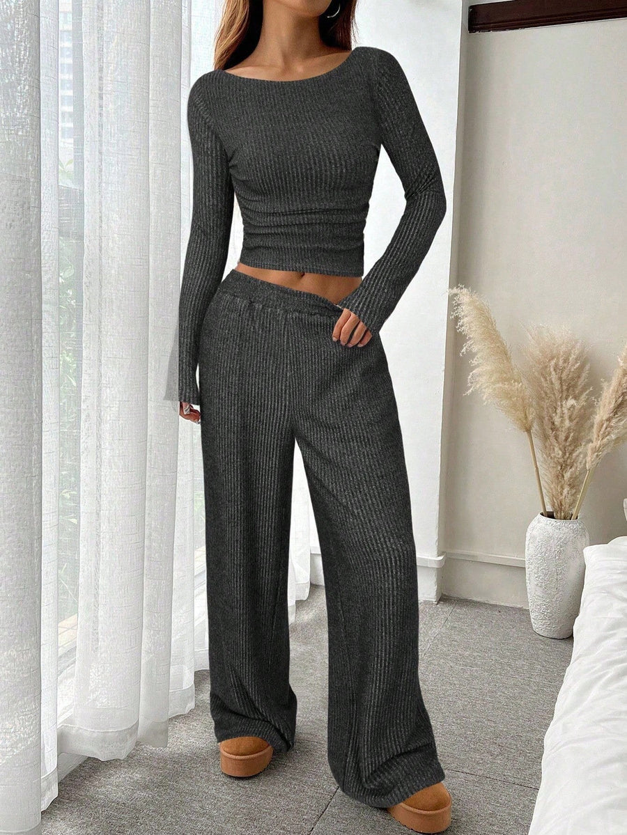 Wrenova Women's Ribbed Two Piece Lounge Set in Black