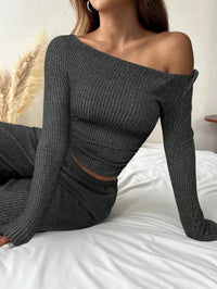 Wrenova Women's Ribbed Two Piece Lounge Set in Black