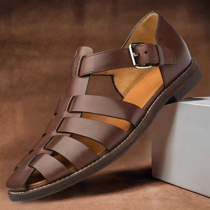 Yannick Sandals in Brown