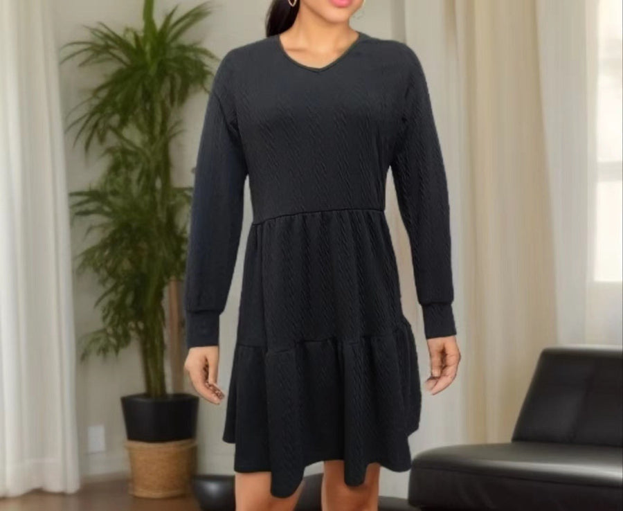 Yasmin Casual Knit Dress with V-Neck in Black
