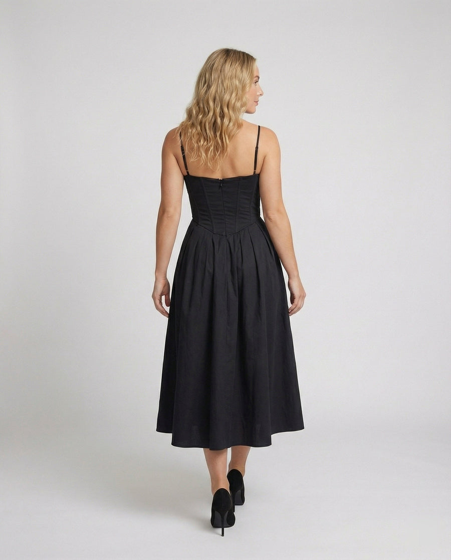 Zelda Elegant Dress with Fitted in Black