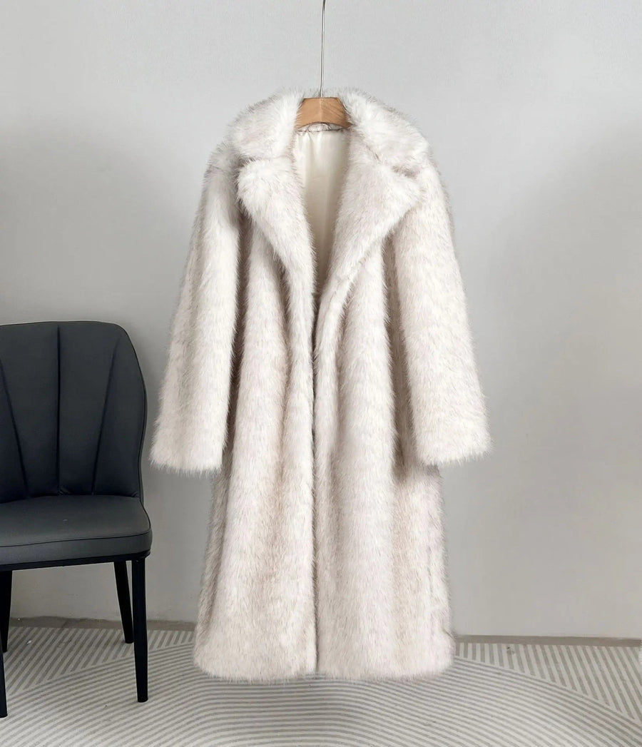 Zinnia Elegant Coat with Pockets in White