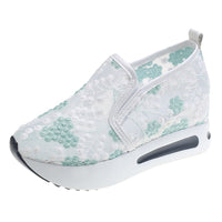 Zinnia Non-Slip Sneakers in Green